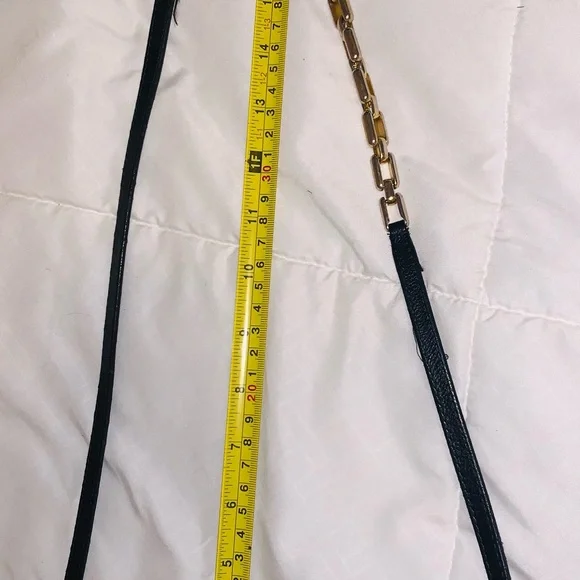 Chanel Black Quilted Leather Shoulder Bag - Picture 13 of 16